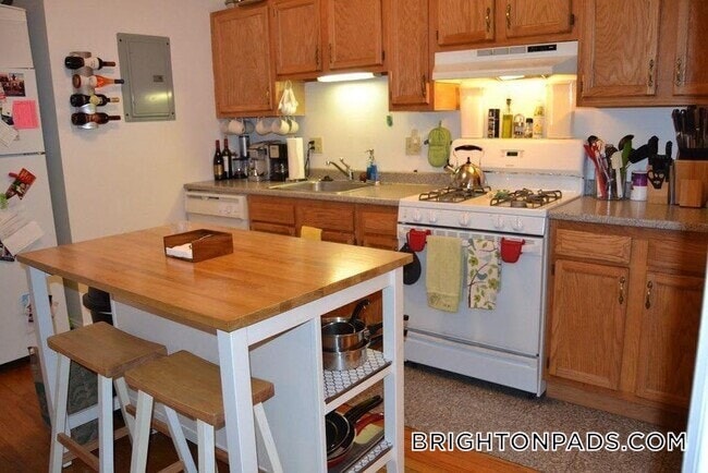 Foto del edificio - 17 Cummings Rd