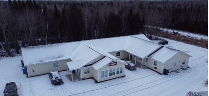 Building Photo - 289 Sunset Dr