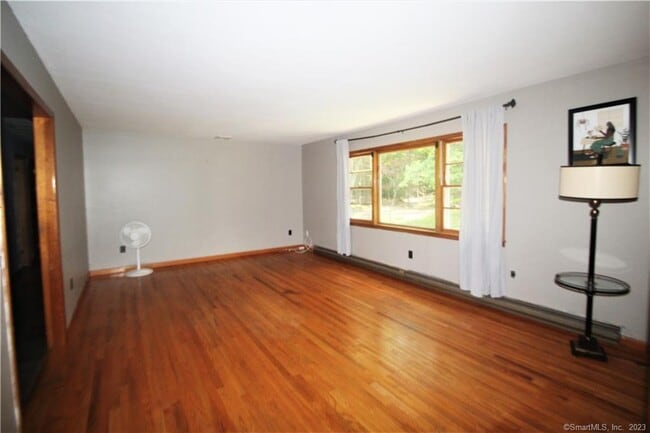 Building Photo - 174 Stadley Rough Rd