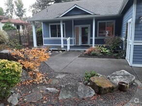 Building Photo - 1260 E Old Ranch Rd