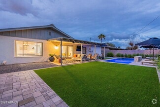 Building Photo - 8725 E Palo Verde Dr