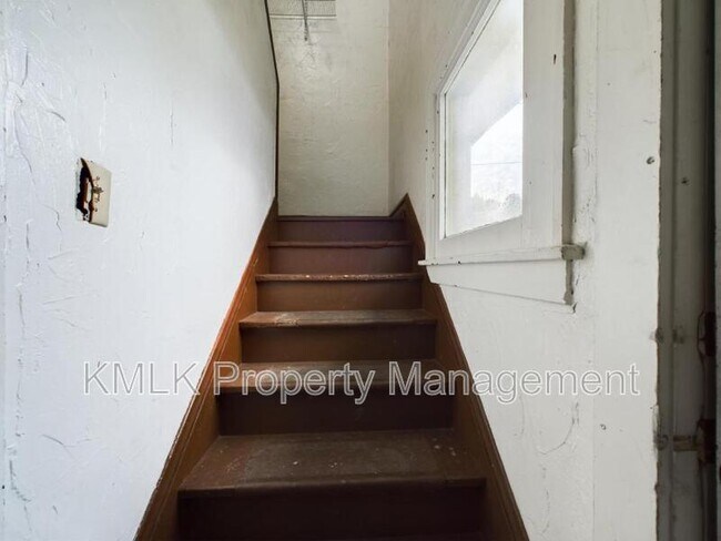 Foto del edificio - 539 Gage St