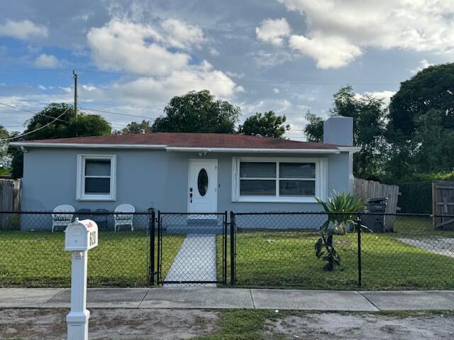 Foto del edificio - 620 Putter Pl