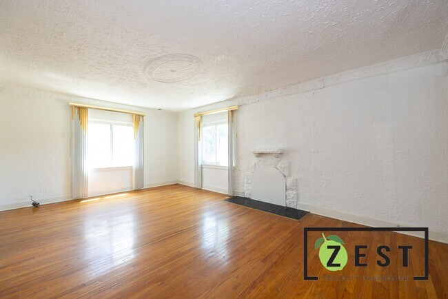 Foto del edificio - 17352 Roselawn St