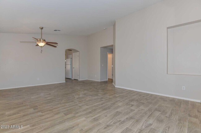 Building Photo - 9506 W Kingman St