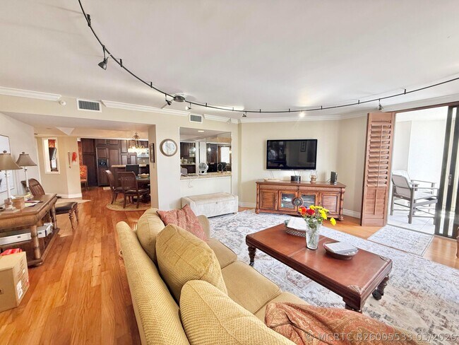 Building Photo - 176 Helios Dr
