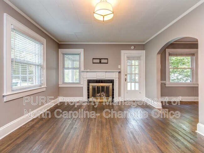 Foto del edificio - 1321 Pinecrest Ave