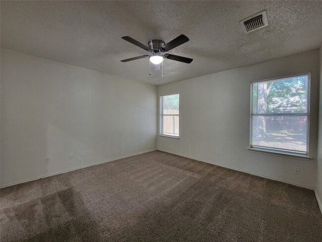 Building Photo - 7821 Estates Way
