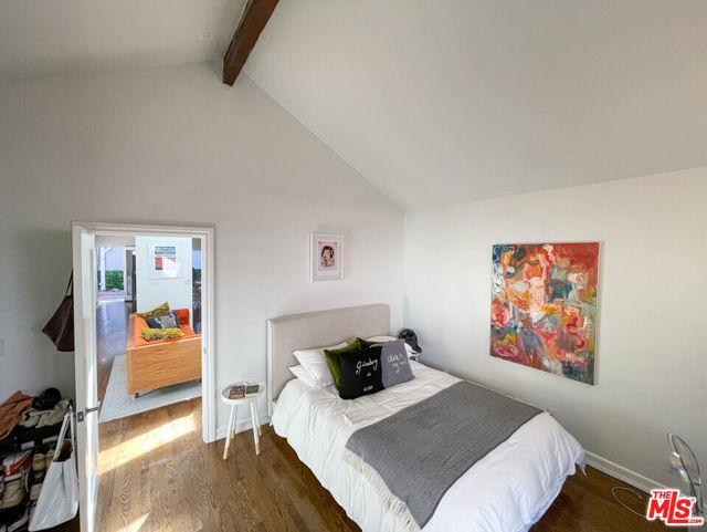 Foto del edificio - 728 Westbourne Dr