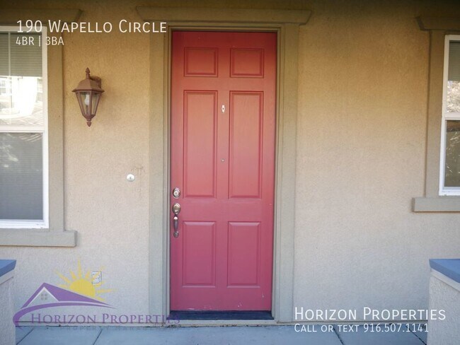 Building Photo - Spacious 4 Bed 2.5 Bath 1957 Sq. Ft. Sacra...