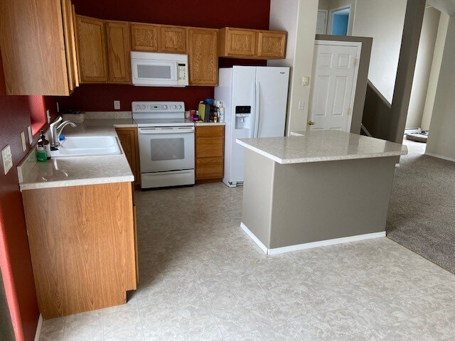 Building Photo - 8220 Northern Lights Dr