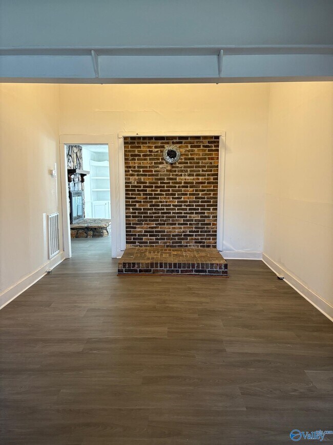 Foto del edificio - 14892 Smith Dr