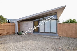 Building Photo - 4616 E Fairmount St