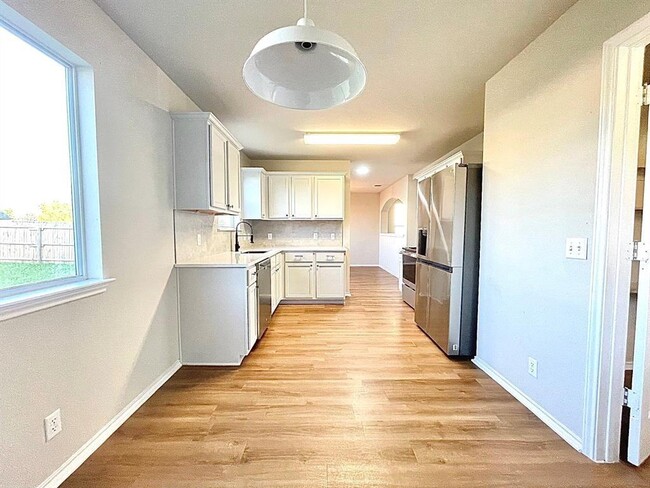 Foto del edificio - 335 Avalanche Ave