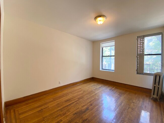 Building Photo - 64 W 108th St