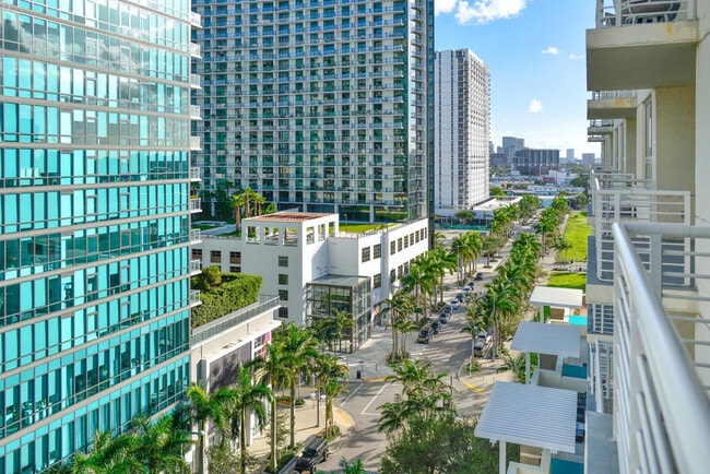 Foto del edificio - 3250 NE 1st Ave