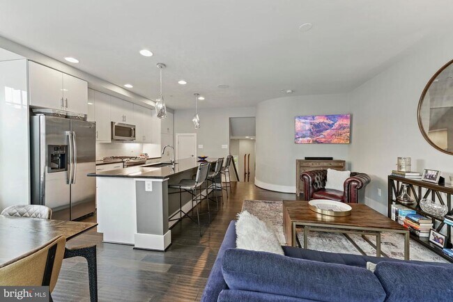 Foto del edificio - 783 Morton St NW