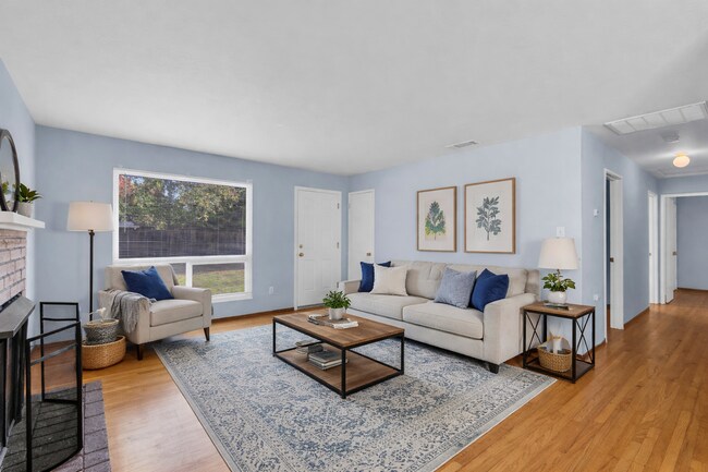 Building Photo - Limited-Time Offer: Get ½ Off Your First Month’s Rent! Sign a lease and move in within 30 days—mu...