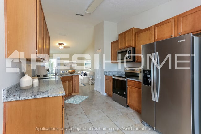 Building Photo - 15300 Hidden Foal Dr