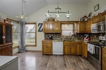 Building Photo - Now scheduling showings