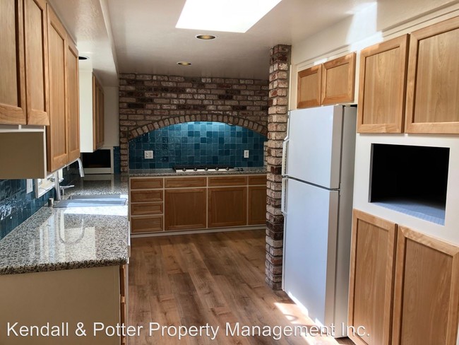 Building Photo - 4 br, 2.5 bath House - 111 Ponderosa Dr.