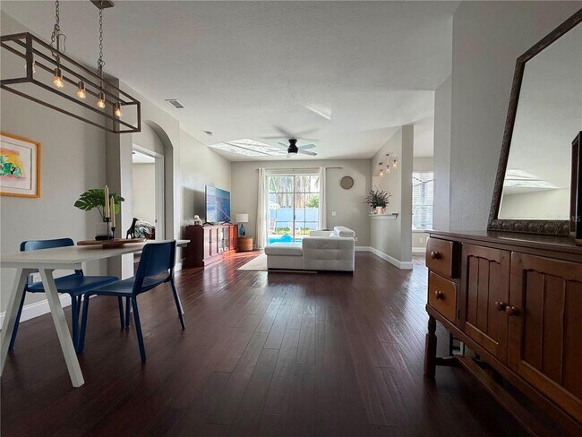 Foto del edificio - 10327 Goldenbrook Way