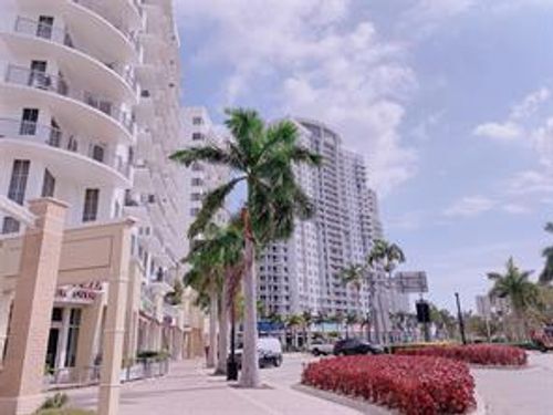 Foto del edificio - 1830 Radius Dr