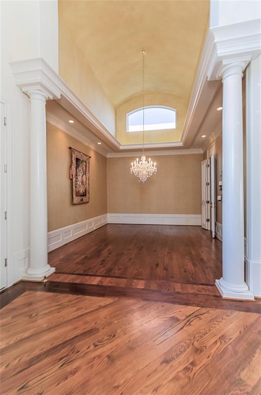 Building Photo - 3200 Gleneagles Ct