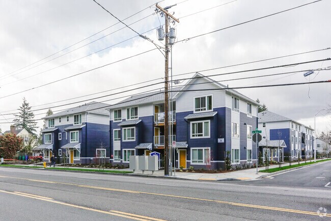 Building Photo - 14708 NE Glisan St