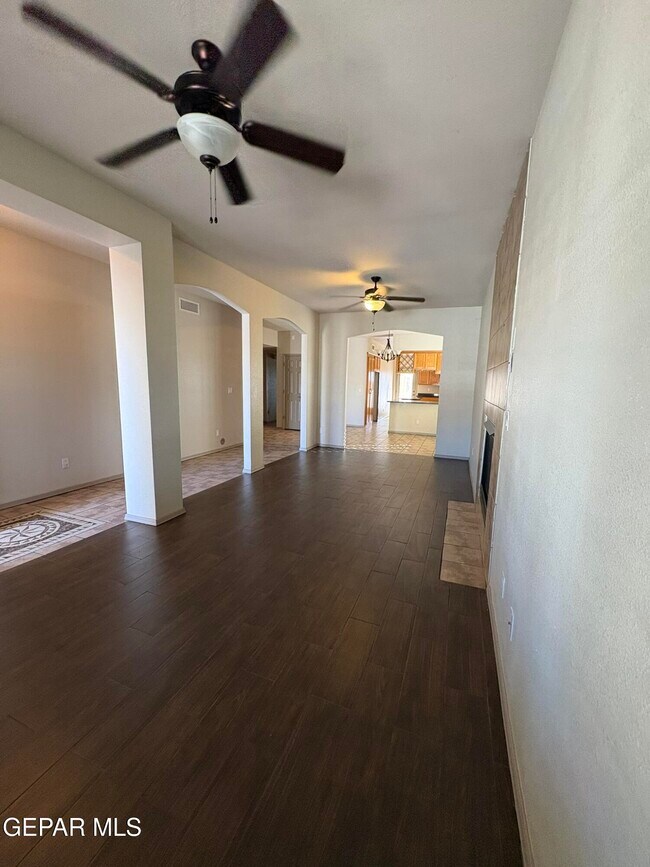 Foto del edificio - 4136 Tierra Venado Dr