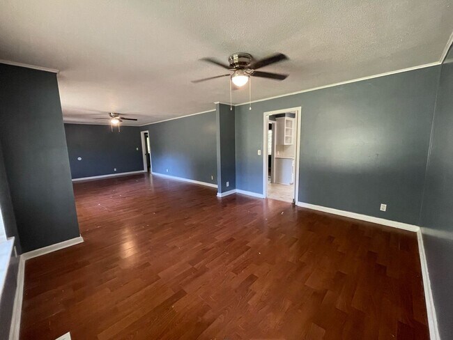 Foto del edificio - 3 Bedroom 2 Bath Home in Clinton