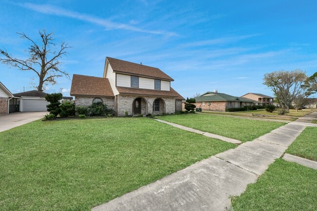 Foto del edificio - 15423 Ridingwood Dr