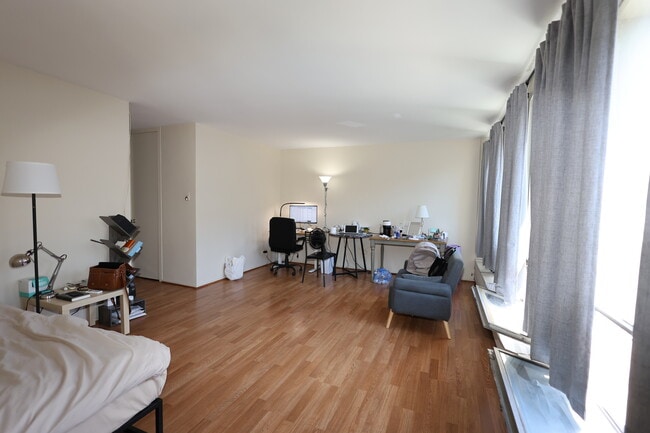 Foto del edificio - 1401 E 55th St