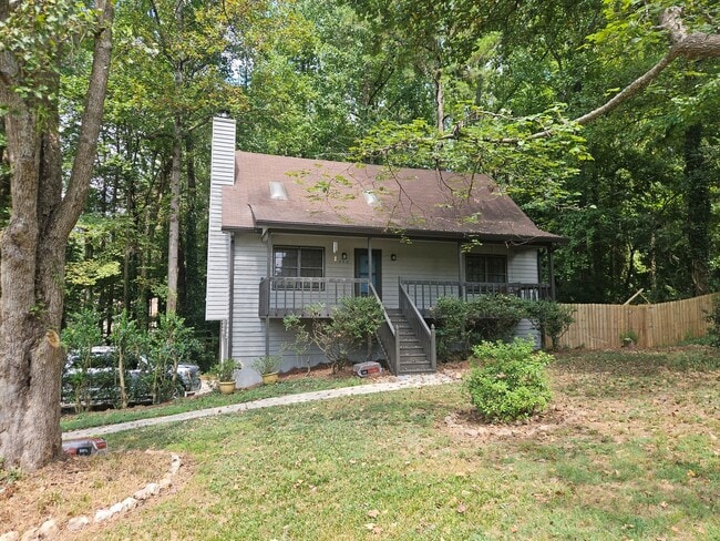 Building Photo - 520 Hardy Cir