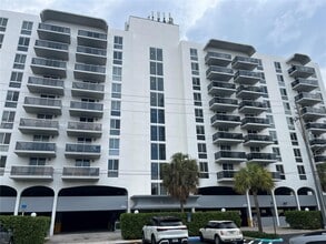 Building Photo - 7928 West Dr