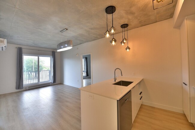 Photo du bâtiment - 37 Brunswick Blvd