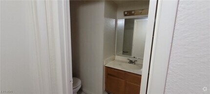 Building Photo - 2813 Cacto Ct