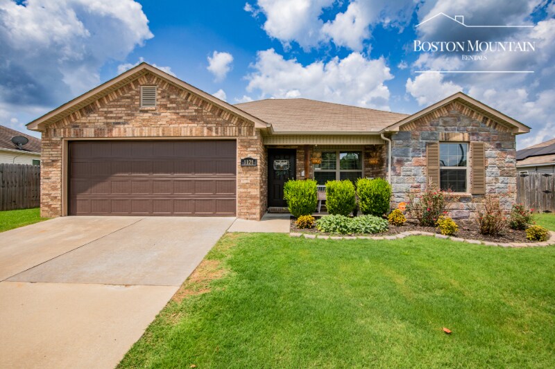 Foto principal - 1121 Apollo Dr