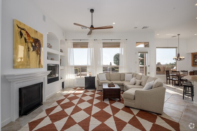 Building Photo - 14705 Canyoncrest Ct