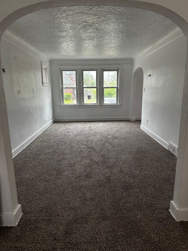 Foto del edificio - $1250 - Large 3 bedroom Home in Detroit