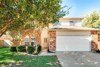 Building Photo - 313 Londonderry Ln