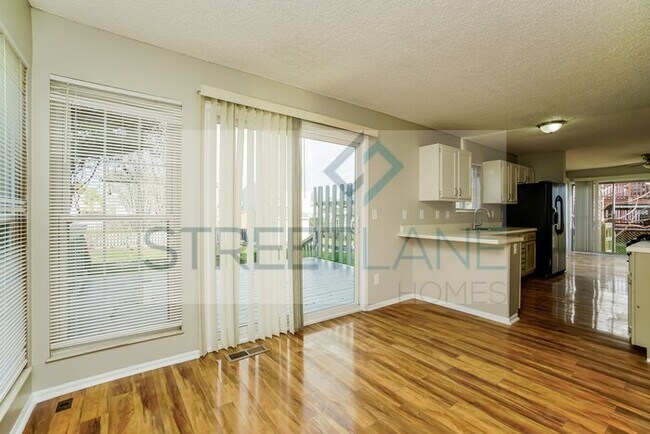 Foto del edificio - REDUCED!