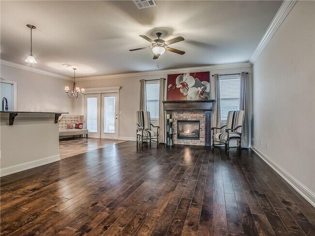 Foto del edificio - Lone Oak Lakes - Deer Creek Schools - 3 Bed | 2.5 Bath | 3 Car Garage | Bonus Room | Storm Shelte...