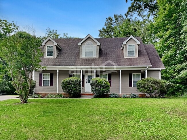 Building Photo - 7411 Meadowwood Way