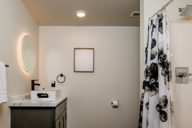 Foto del edificio - 127 N Appleton St