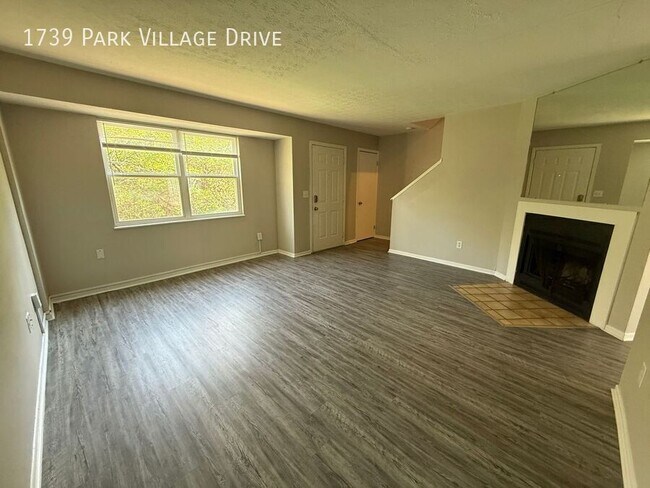 Foto del edificio - 1739 Park Village Dr