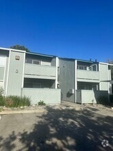 Building Photo - 3670 Silver Oaks Way