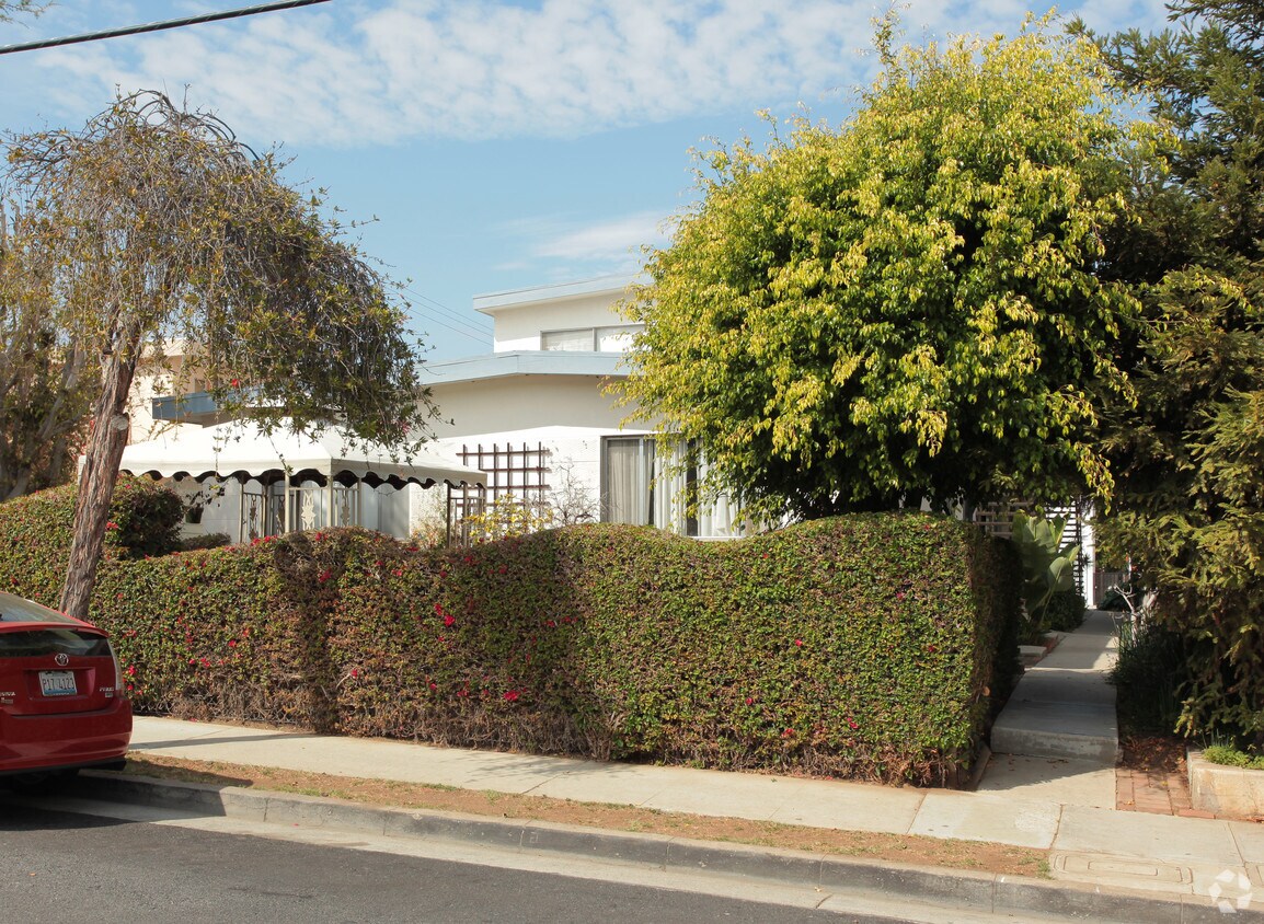 Building Photo - 419 Raymond Ave