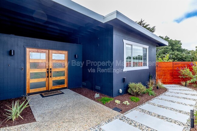 Building Photo - 3057 Otto Dr