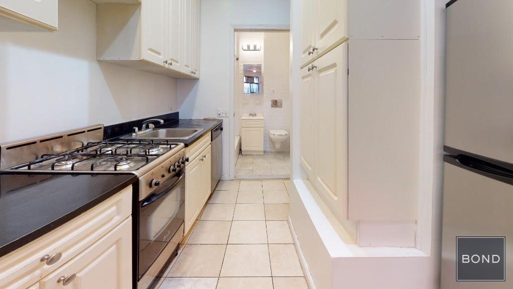 Foto principal - 240 E 78th St